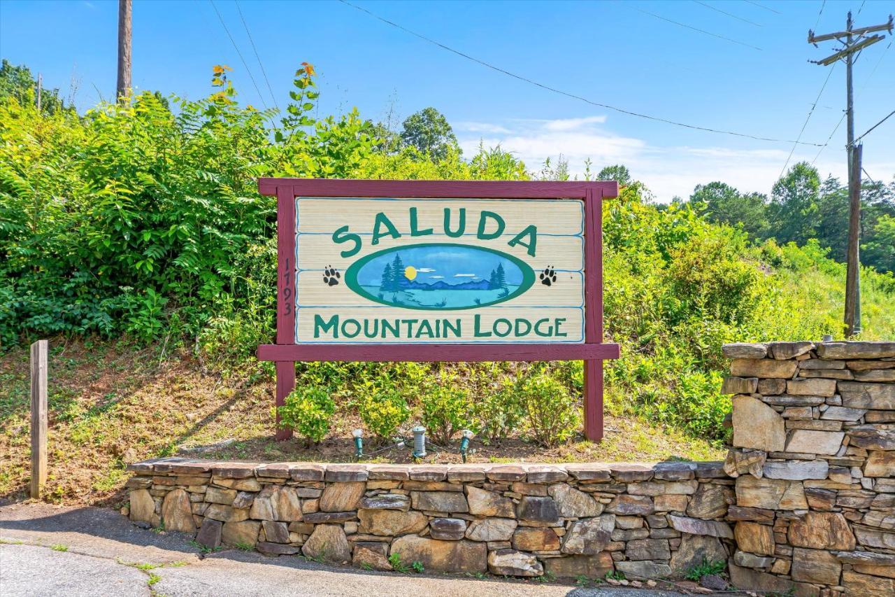 Green River Lodge Saluda Exterior foto